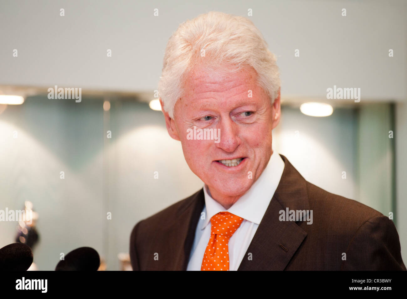 Former American president Bill Clinton speaks at an event Stock Photo