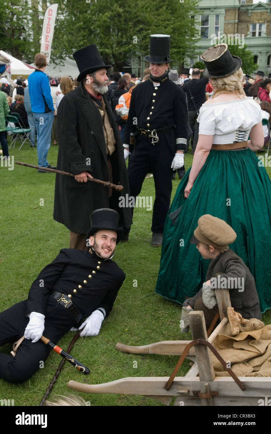 Charles dickens deals costumes