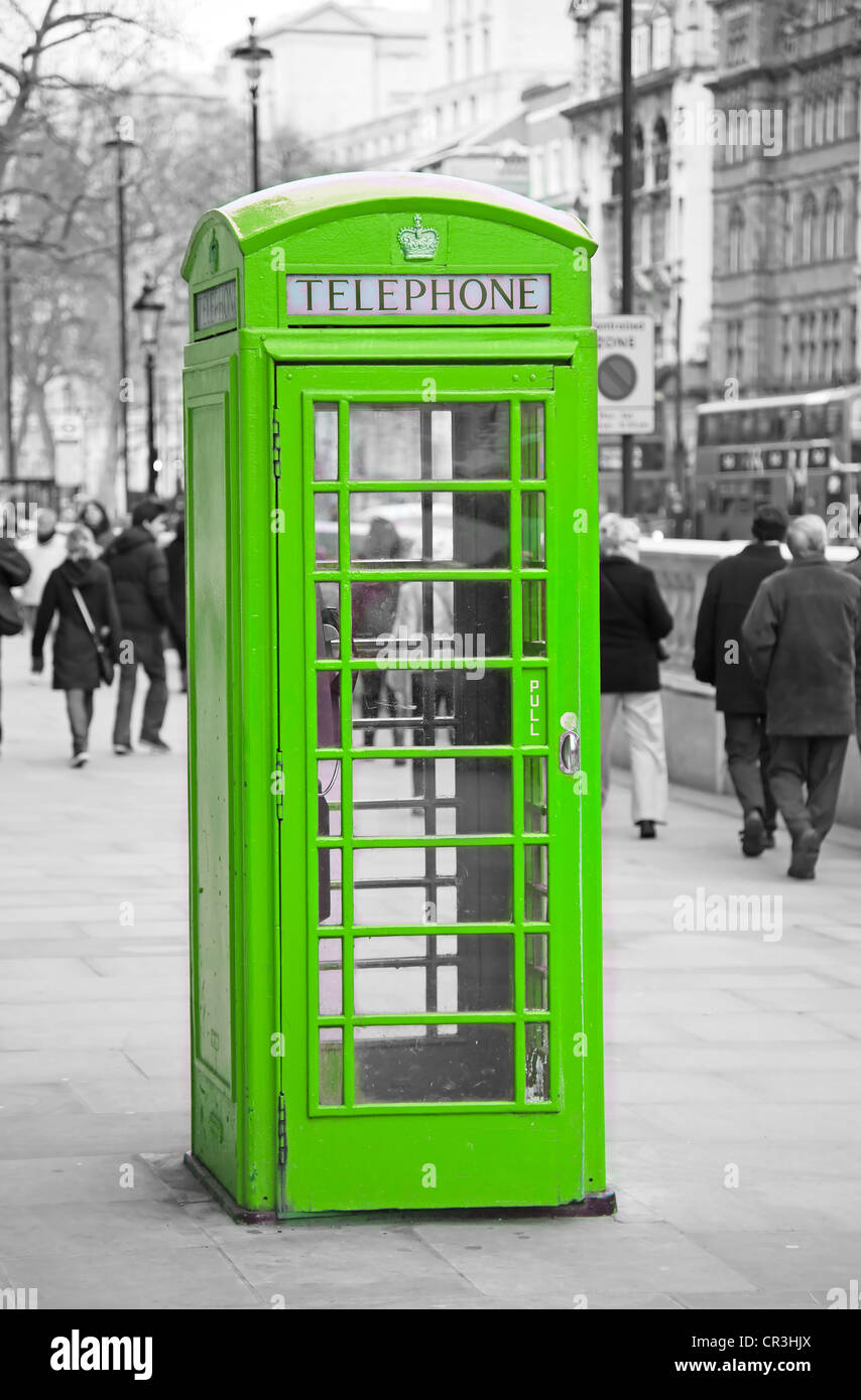 Traditional old style UK red phone box in London Stock Photo Alamy