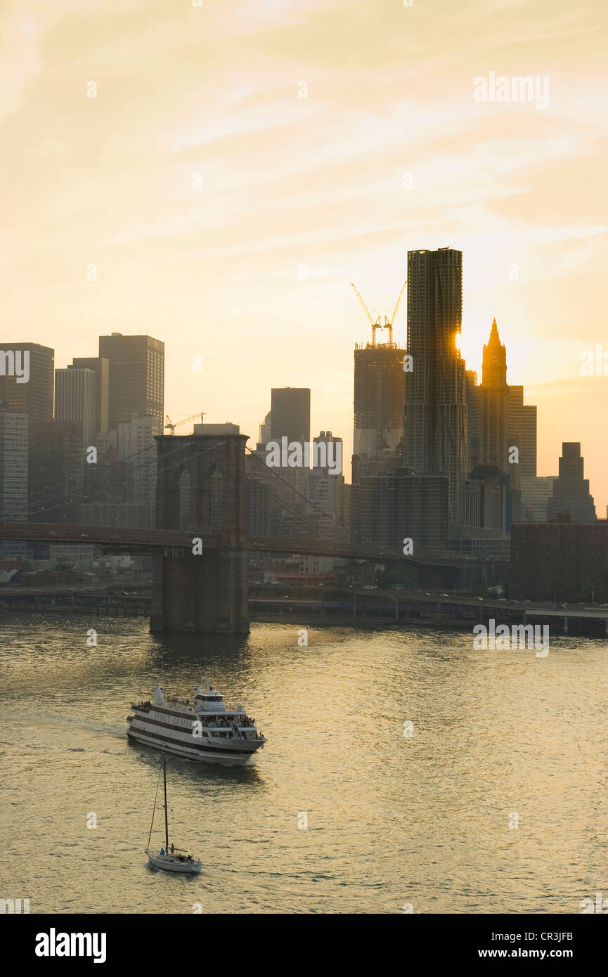 Downtown Manhattan as seen from the Manhattan Bridge, New York, USA Stock Photo