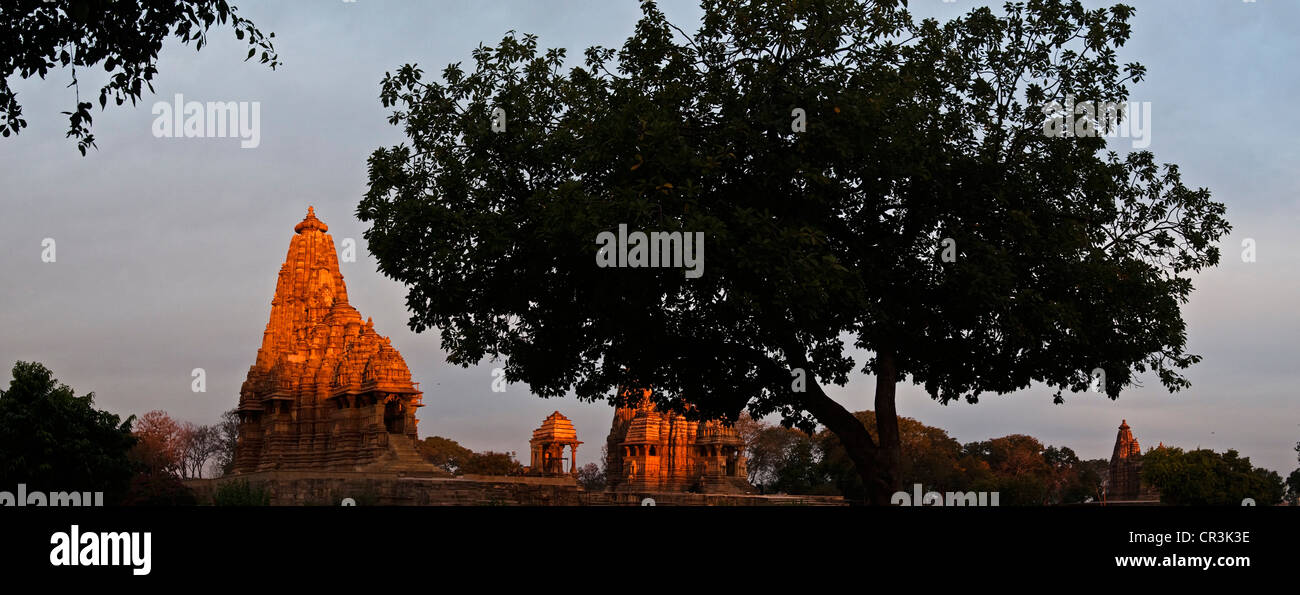 India, Madhya Pradesh State, Khajuraho, site UNESCO World Heritage, Kandariya Mahadev Temple built between 1025 and 1050 Stock Photo