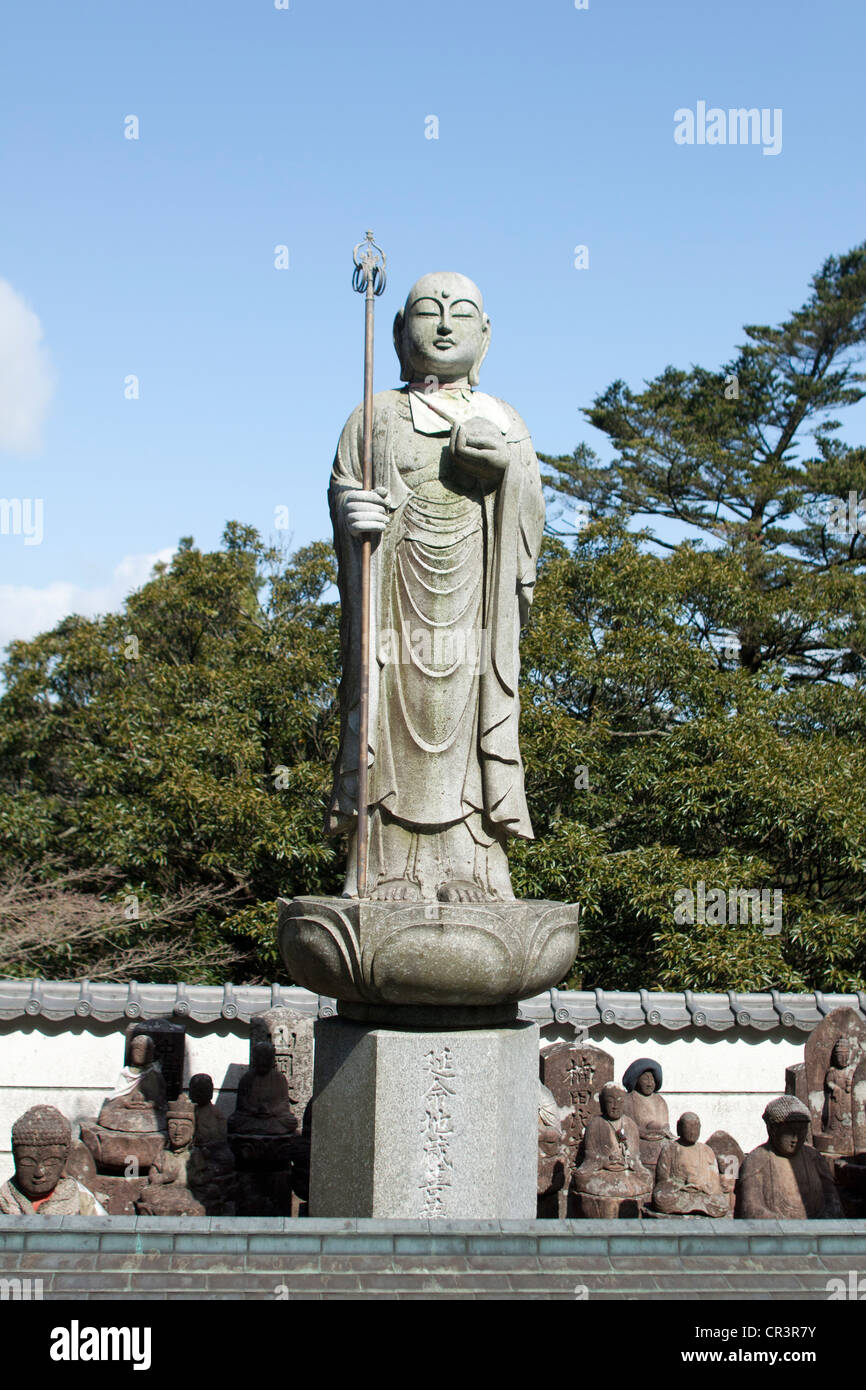 Japanese stone statues Stock Photo Alamy