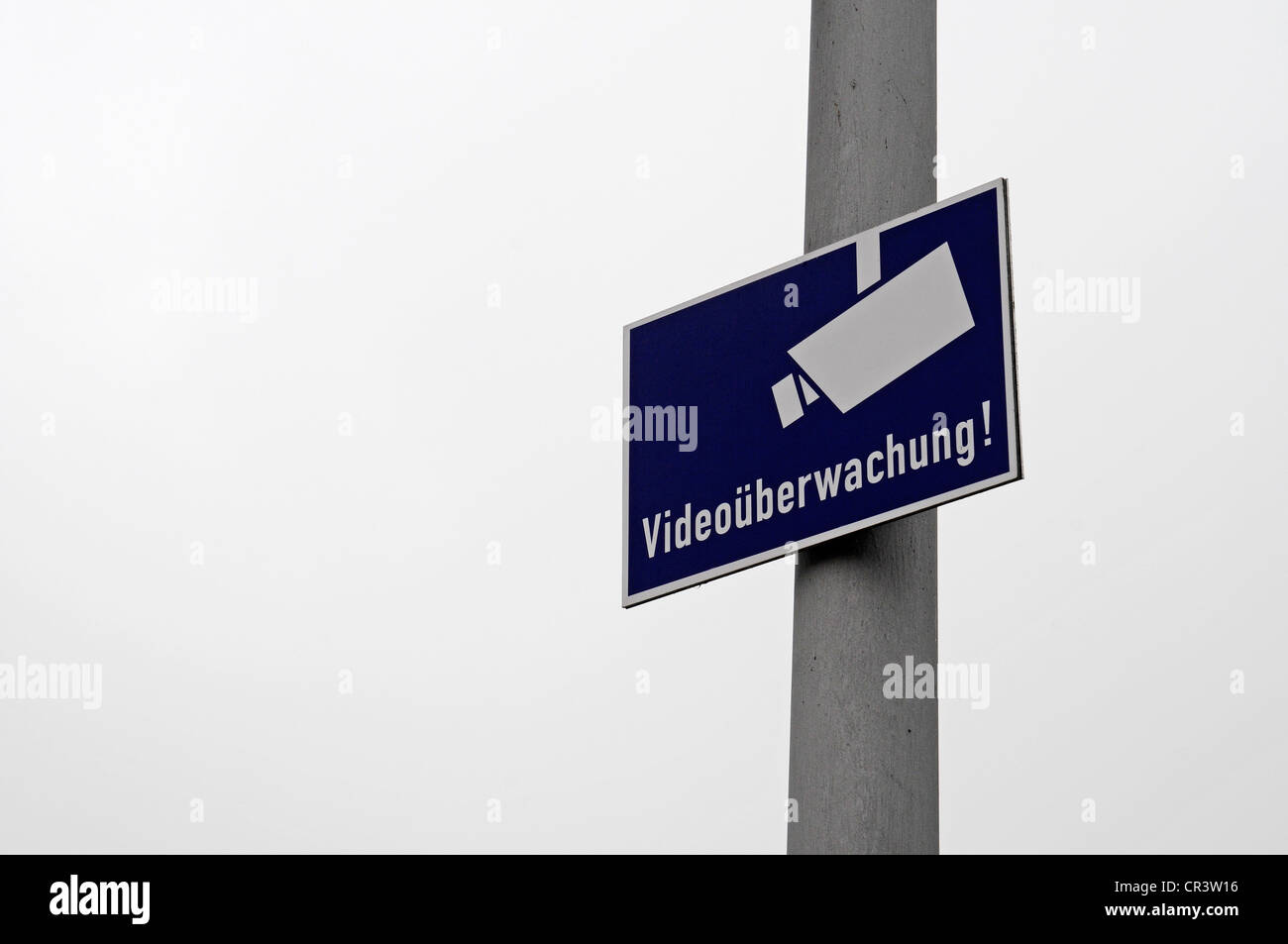 Video surveillance signs hires stock photography and images Alamy