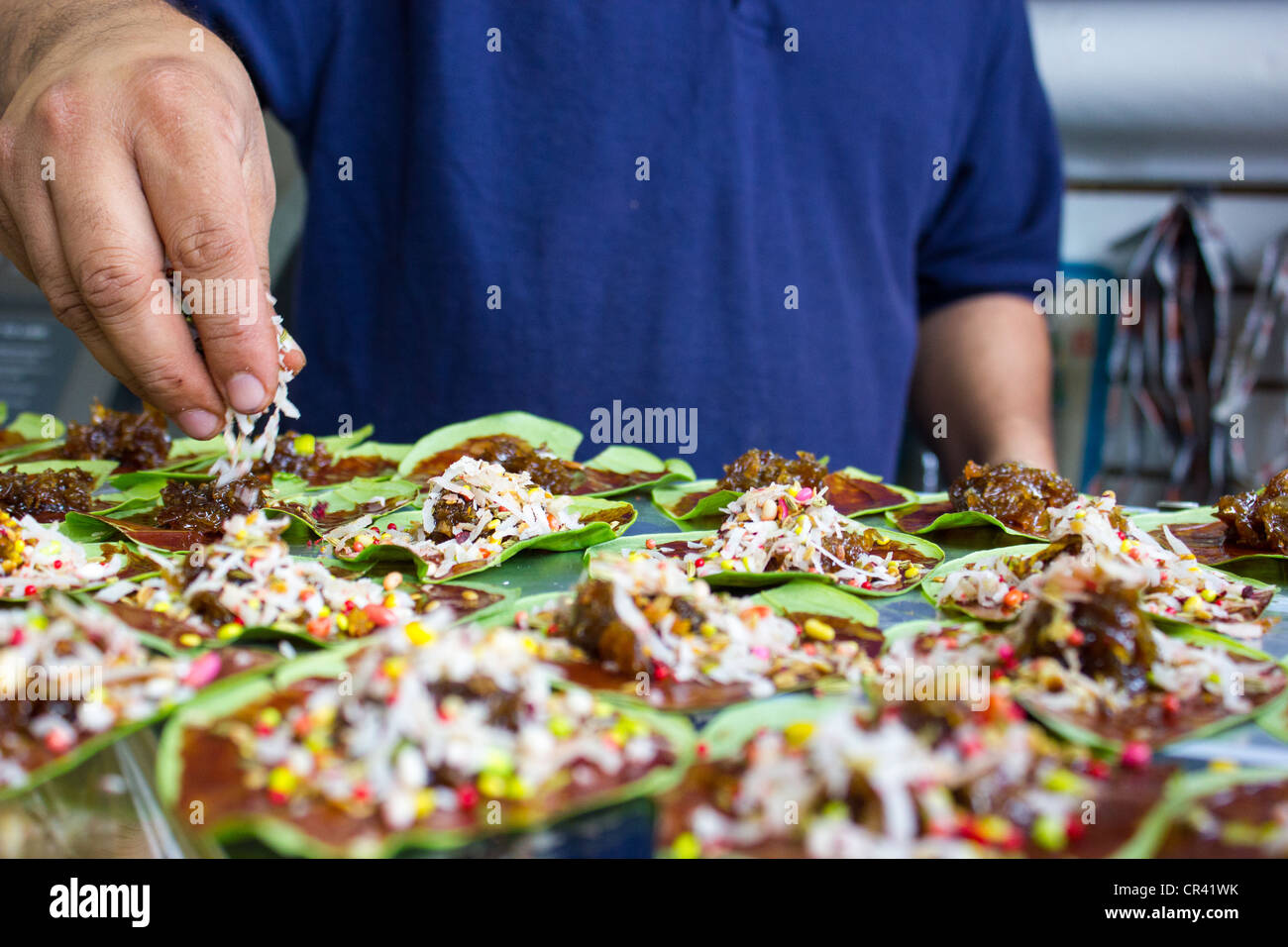 Meetha, or Sweet Paan, being hand-made in Little India (Iselin, New