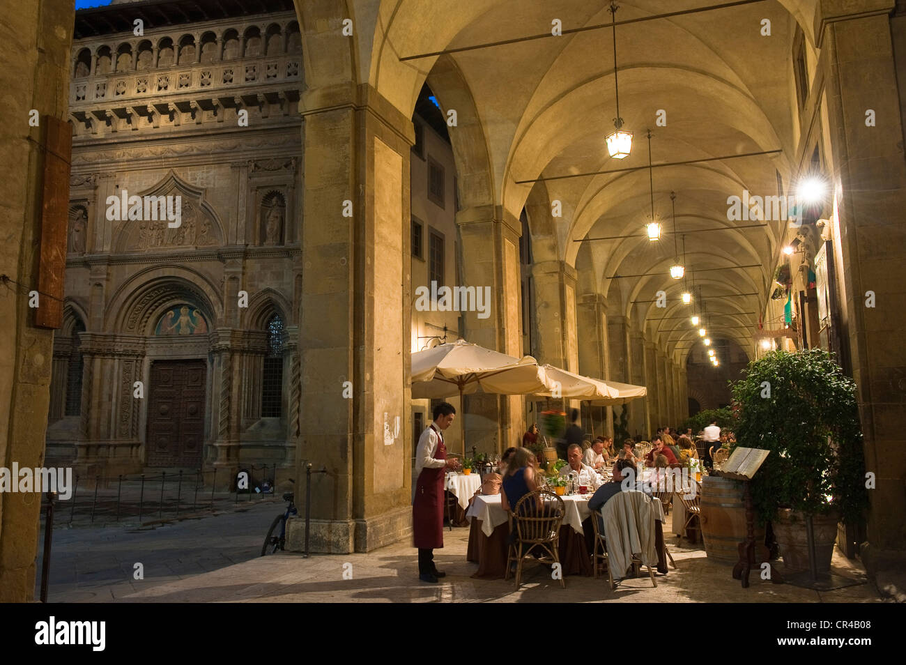 Italy, Tuscany, Arezzo, Piazza Grande, archways of the Palazzo delle Logge by Giorgio Vasari, also called Vasari Loggia Stock Photo