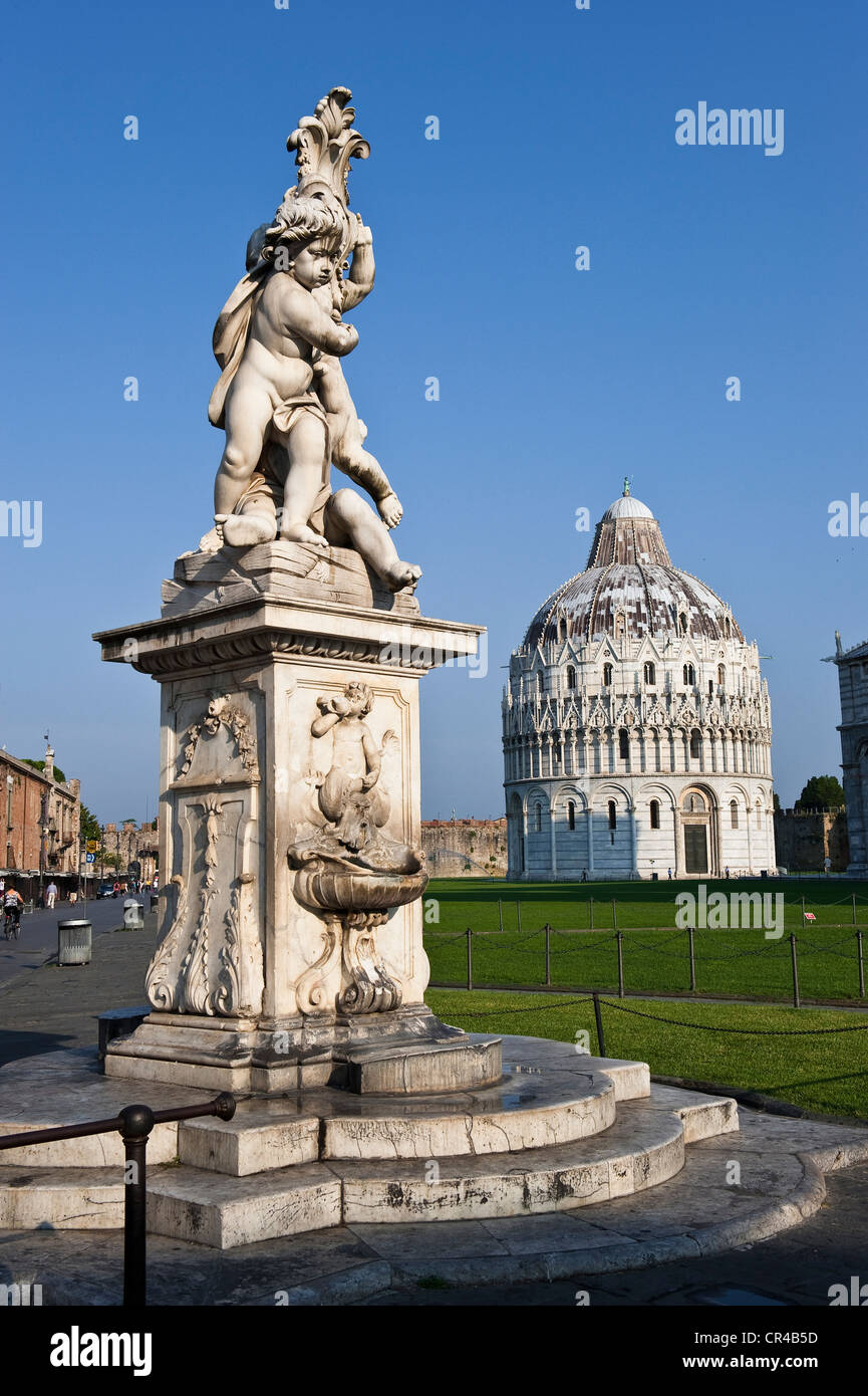 Italy, Tuscany, Pisa, Campo dei Miracoli UNESCO World Heritage, baptistery Stock Photo