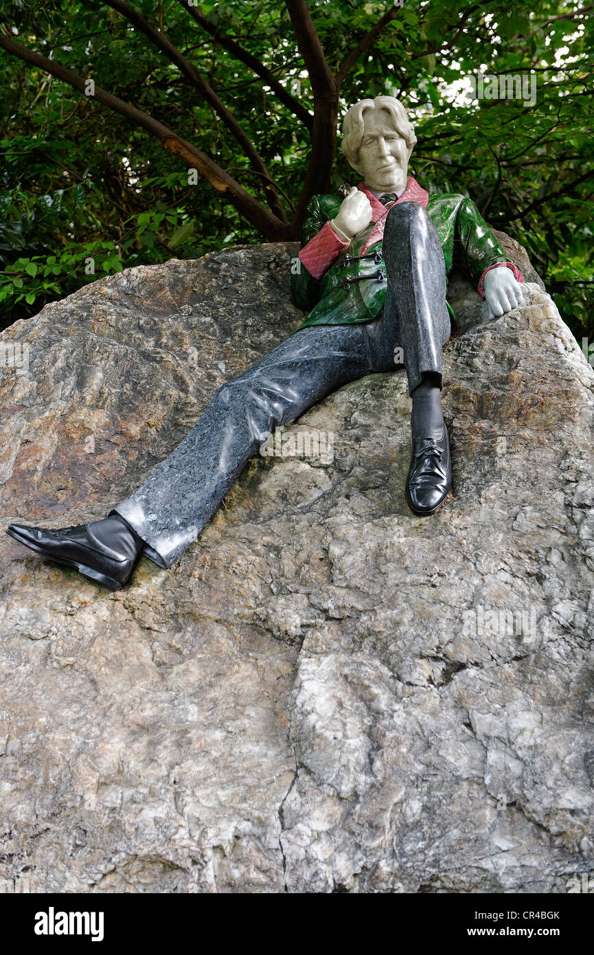 Oscar Wilde, 1854 - 1900, Irish writer and poet, memorial, Merrion Square Park, Dublin, Republic of Ireland, Europe Stock Photo