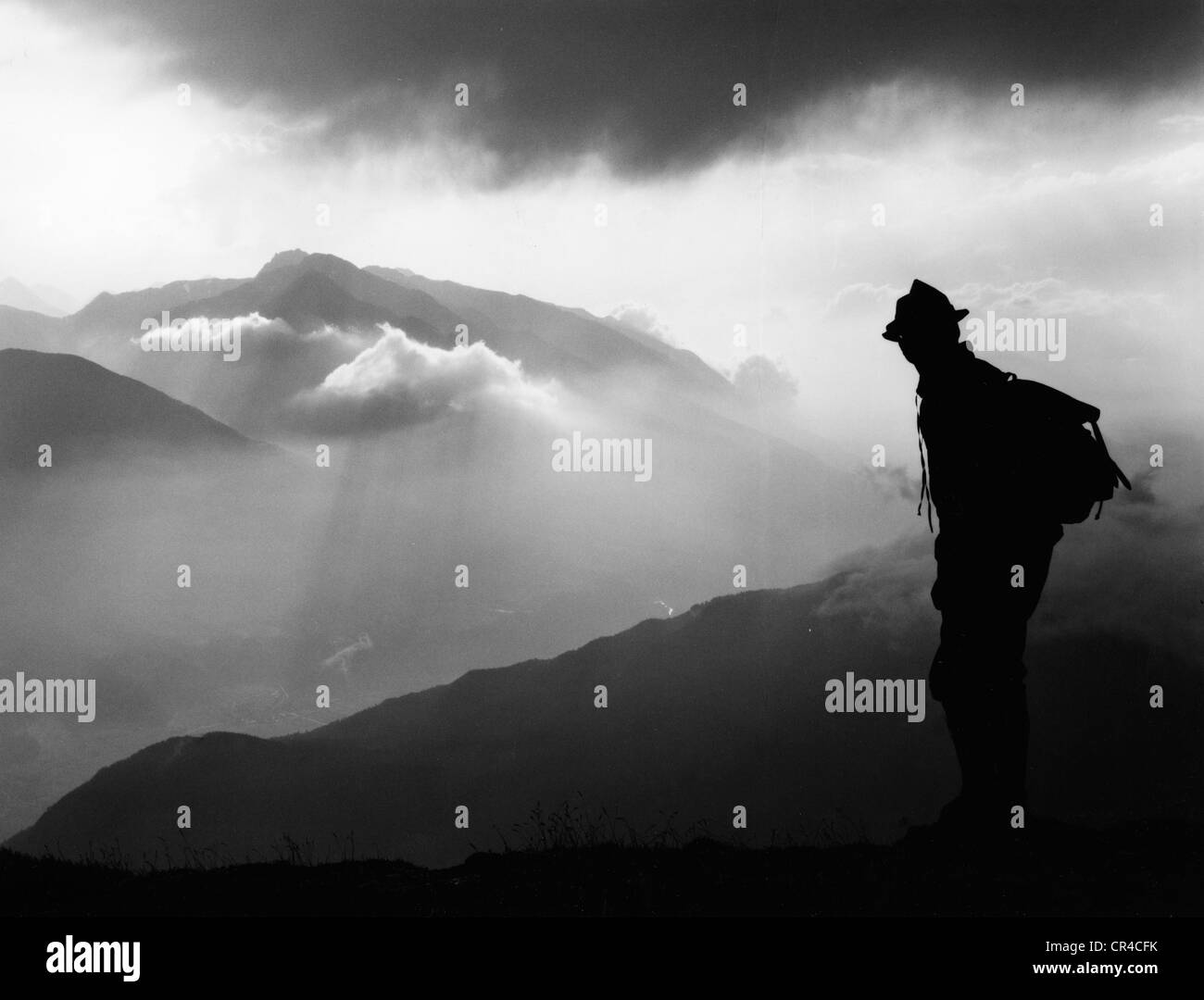 Mountaineer range Black and White Stock Photos & Images - Alamy