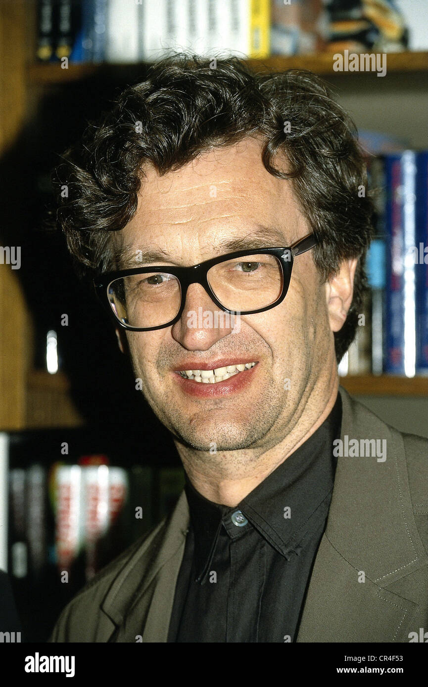 Wenders, Wim, * 14.8.1945, German director, producer, portrait, 1990s, Stock Photo