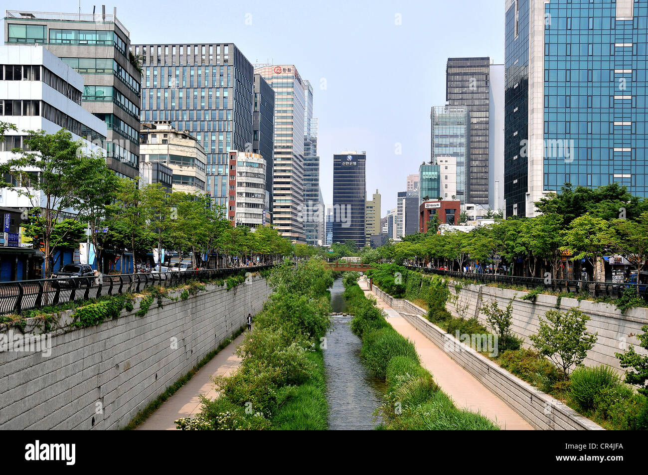 Waterside and greenery of the Cheonggyecheon stream Seoul South Korea Stock Photo