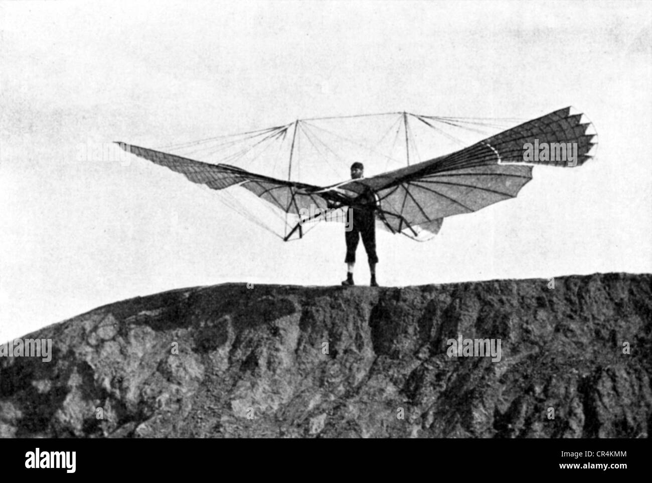 Lilienthal, Otto, 23.5.1848 - 10.5.1896, German aviation pioneer, full length, ready for take off with his hang glider, 1896, photo: Ottomar Anschuetz, Stock Photo