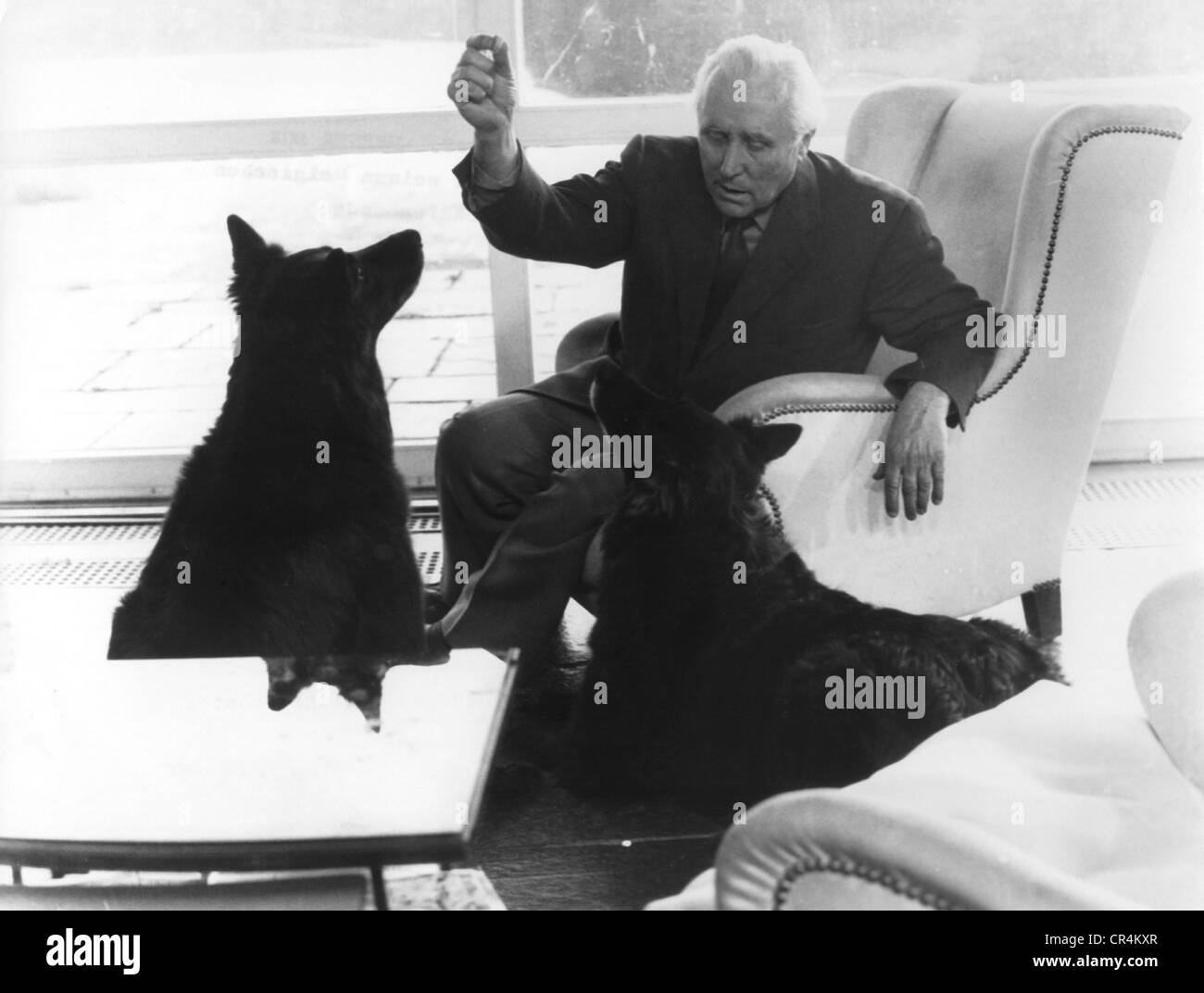 Egk, Werner, 17.5.1901 - 10.7.1983, German composer, conductor, half length, with his Belgian shepherd dogs Anki and Fari, Stock Photo