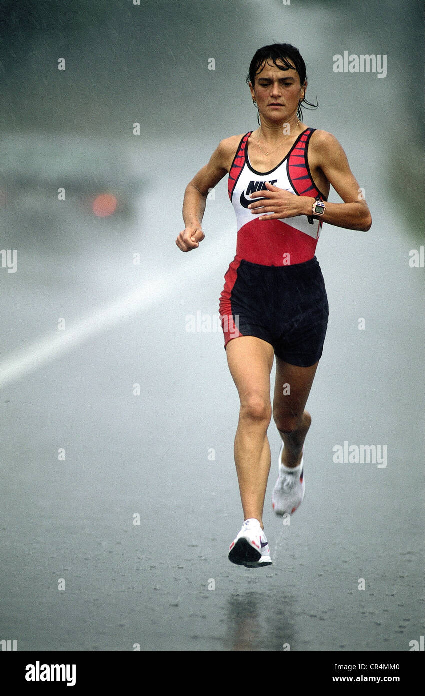 Portuguese long distance runner hi-res stock photography and images - Alamy