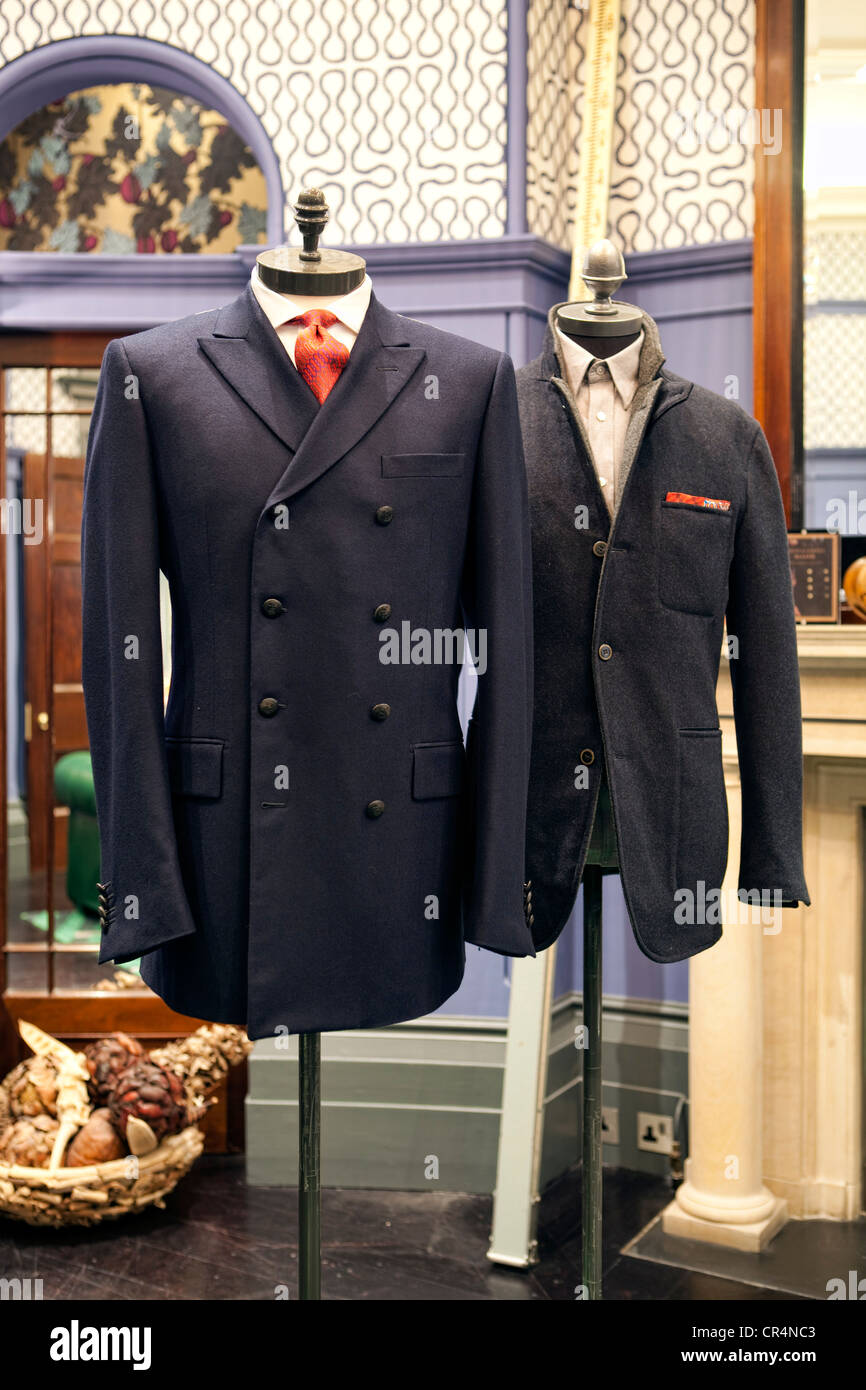 Lot 1050 - GIEVES & HAWKES, SAVILE ROW, LONDON; a blue