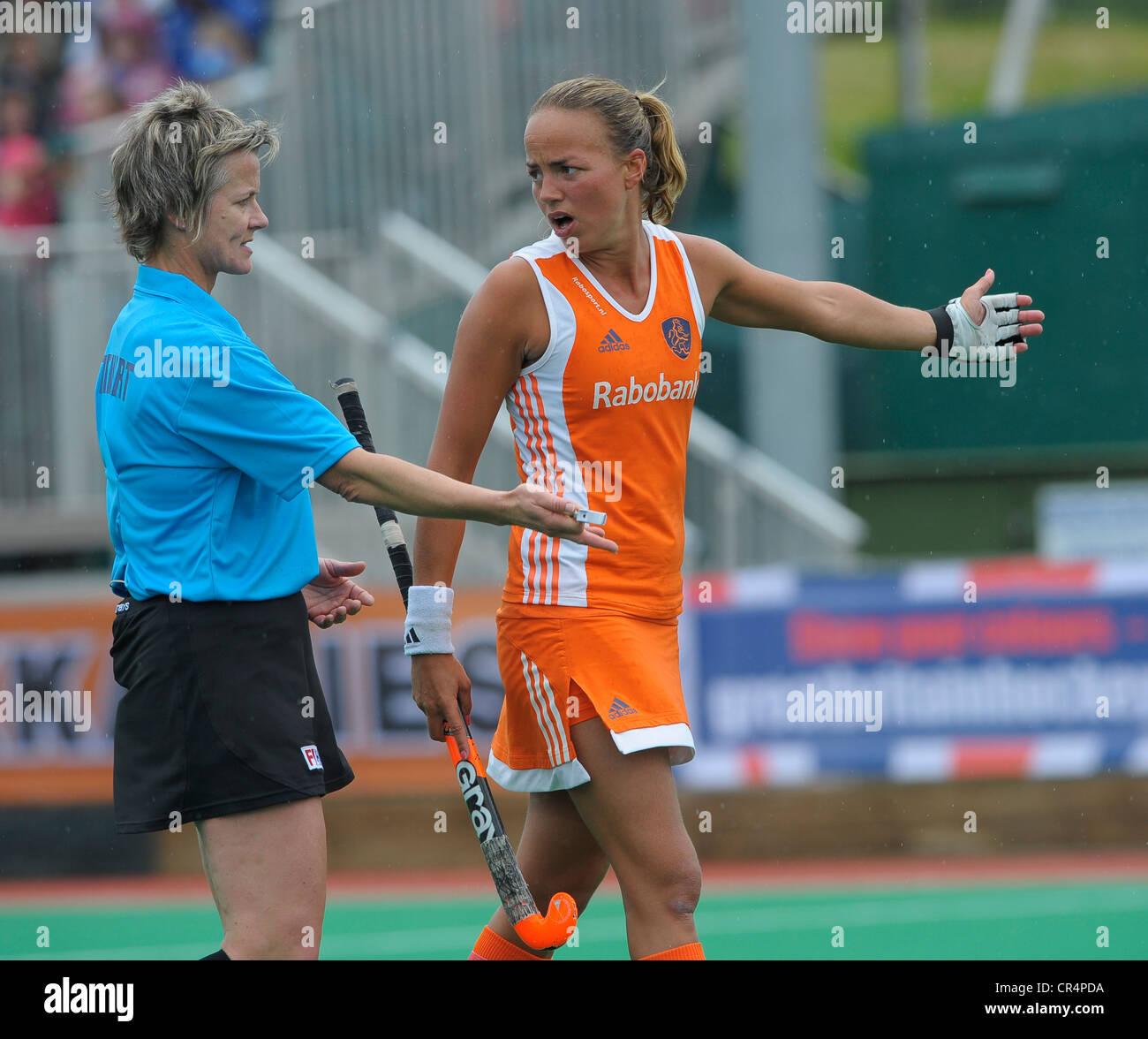 Field Hockey Umpire Stock Photos & Field Hockey Umpire Stock Images Alamy