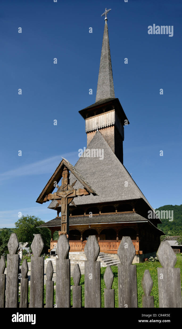 Symbolic wooden churches in romania hi-res stock photography and images