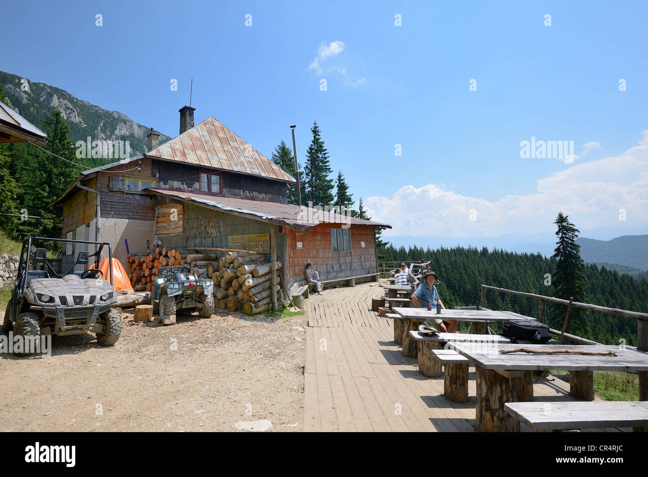 Cabana Curmatura in the Piatra Craiului Mountains, mountain range, Romania, Europe Stock Photo
