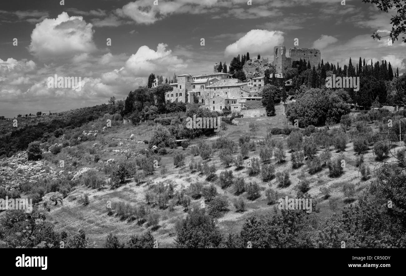 Medieval castle and hill town, Tuscany, Italy, Europe Stock Photo - Alamy