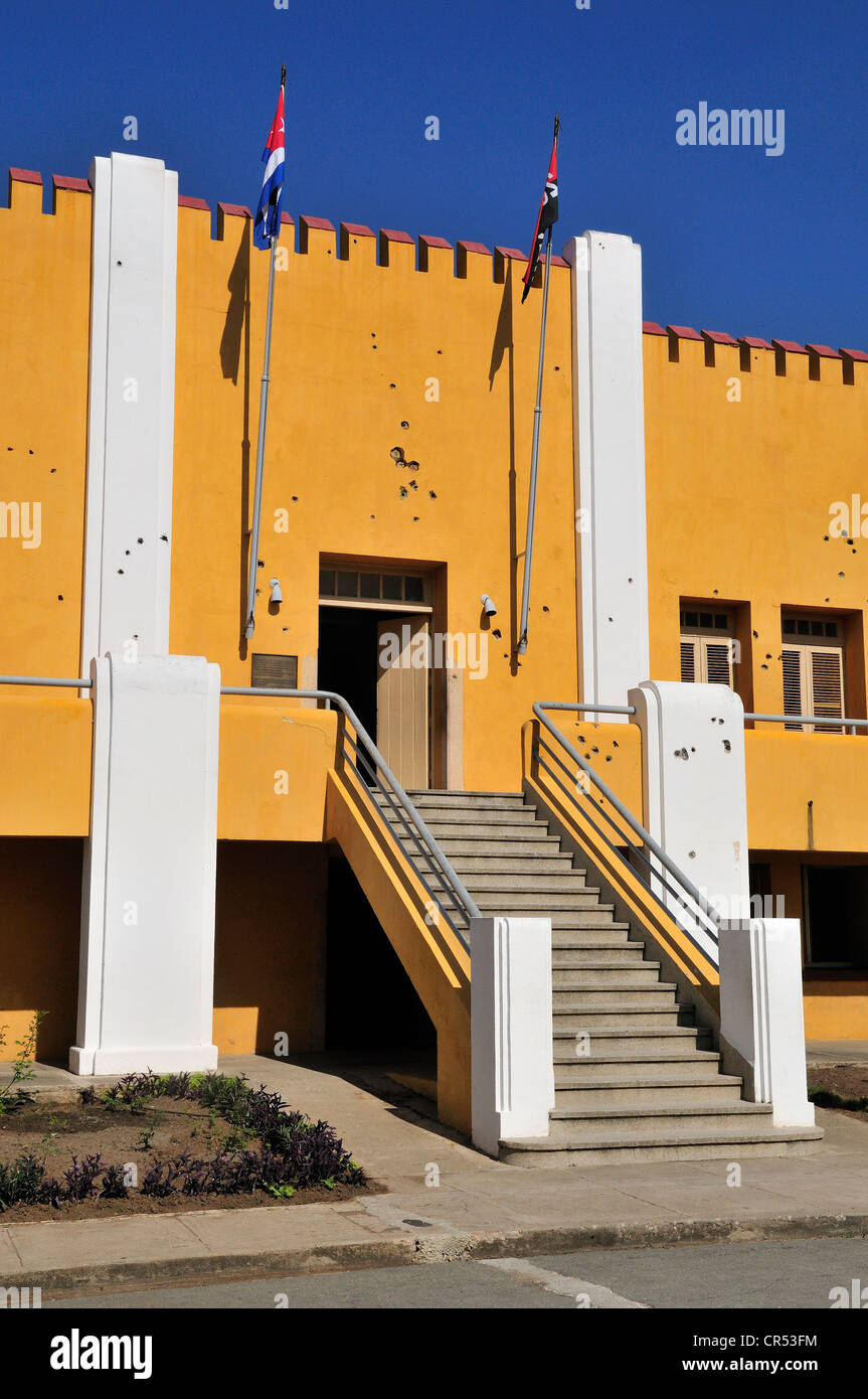 Facade of the Moncada Barracks with bullet holes, now school centre and historical museum; the fight of revolutionaries around Stock Photo