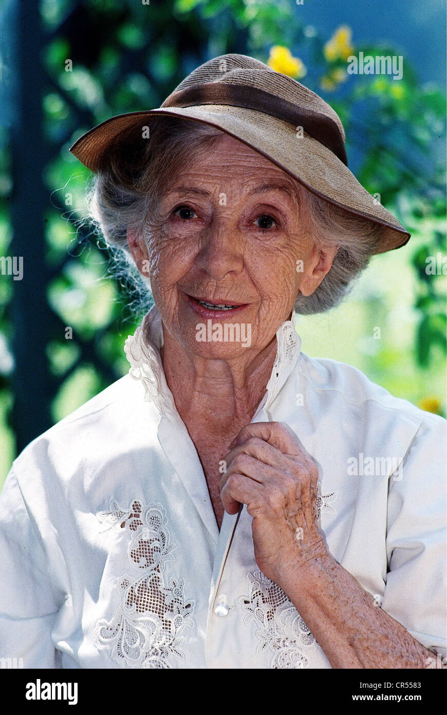 Meysel, Inge, 30.5.1910 - 10.7.2004, German actress, portrait, PR photo for a TV series, 1994, Stock Photo