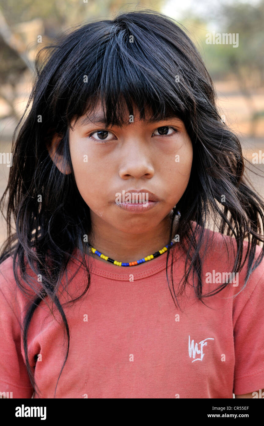 Portrait of an indigenous girl from the Wichi Indians tribe, Zapota, Gran Chaco, Salta, Argentina, South America Stock Photo