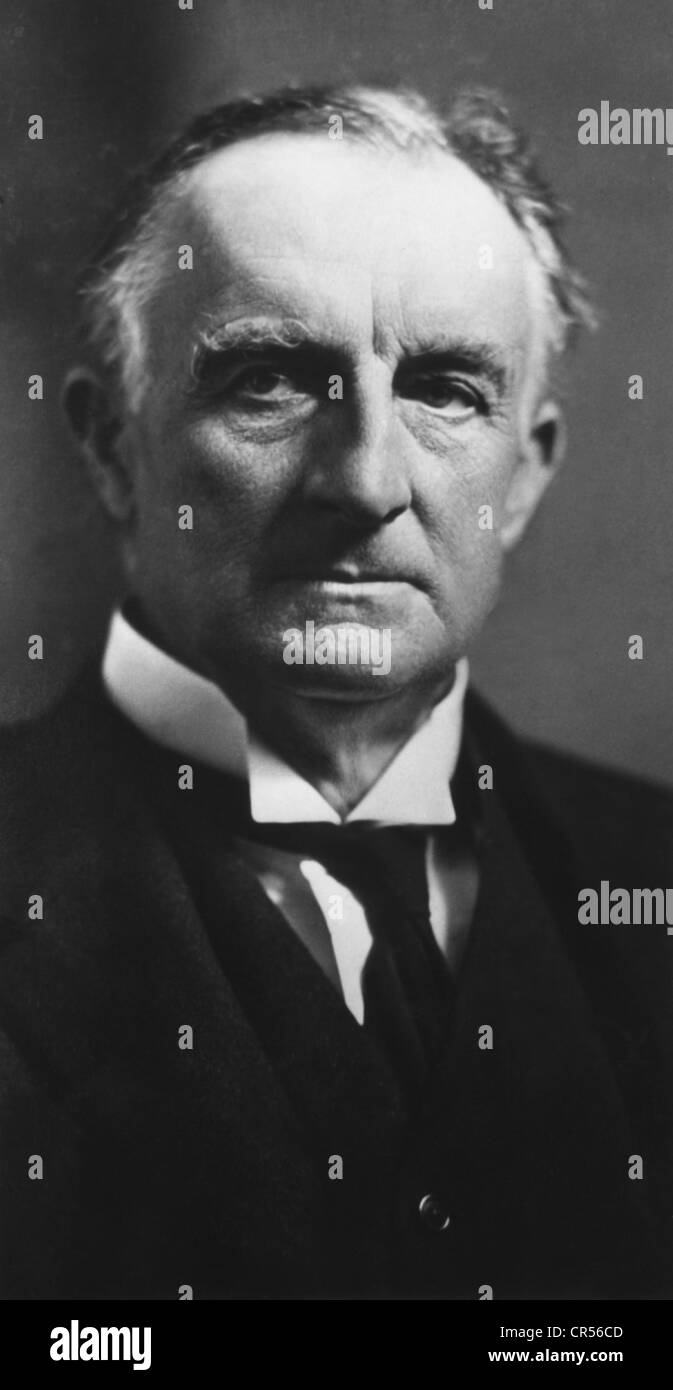 Grey, Edward, 25.4.1862 - 7.9.1933, British politician (Liberals), Secretary of State for Foreign Affairs 1905 - 1916, portrait, circa 1915, Stock Photo