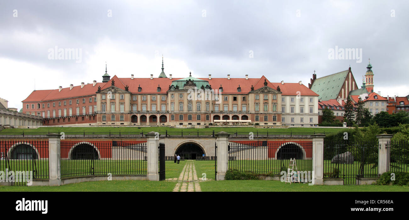 Royal Castle as seen from the banks of the Vistula River, Warsaw, Mazovia, Poland, Europe Stock Photo
