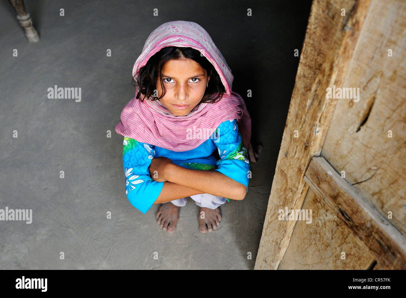 Girl, 9, village of Moza Sabgogat near Muzaffaragarh, Punjab, Pakistan, Asia Stock Photo