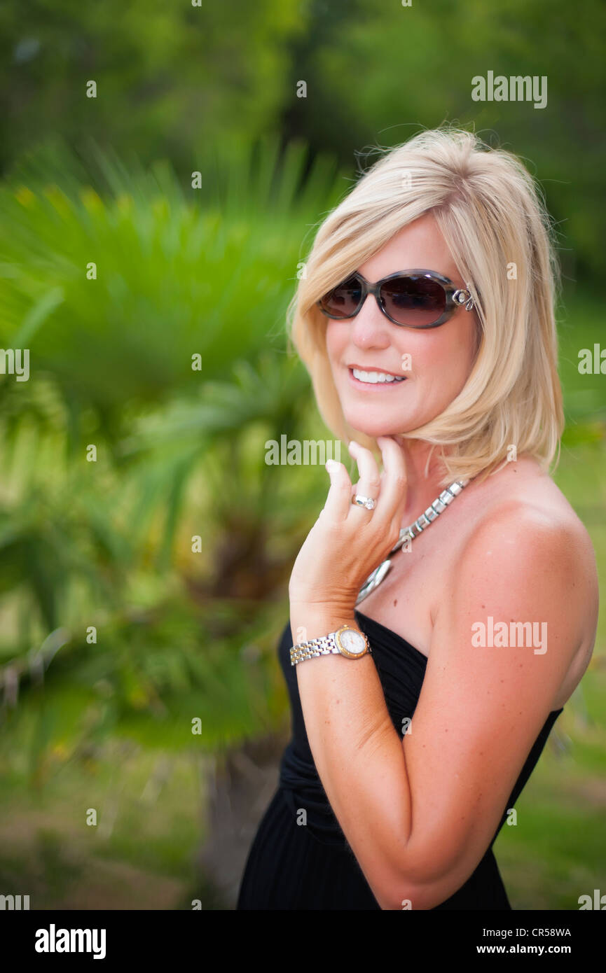 Natural woman 40s hi-res stock photography and images - Alamy