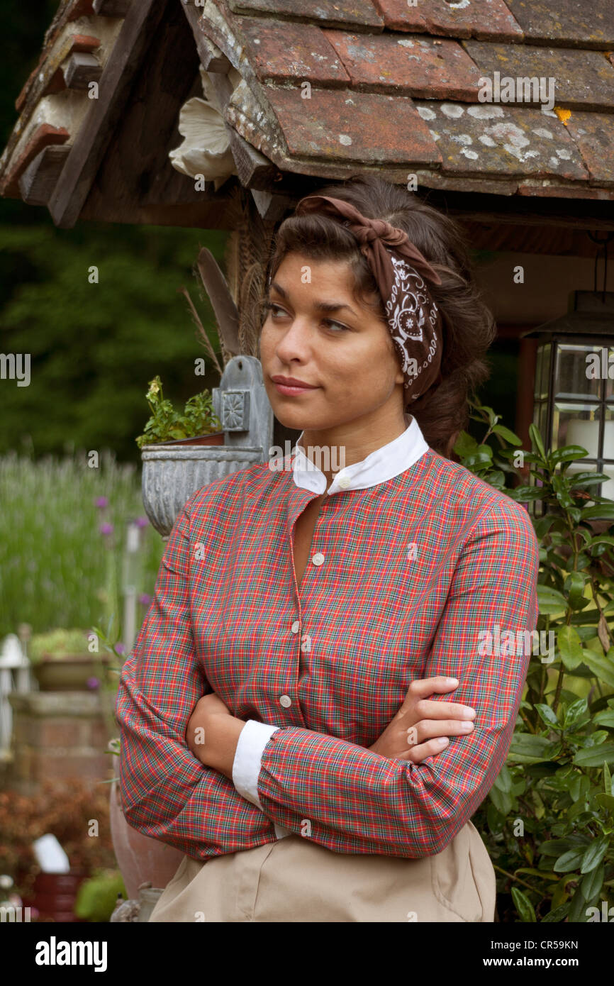 Woman posing in vintage hi-res stock photography and images - Alamy