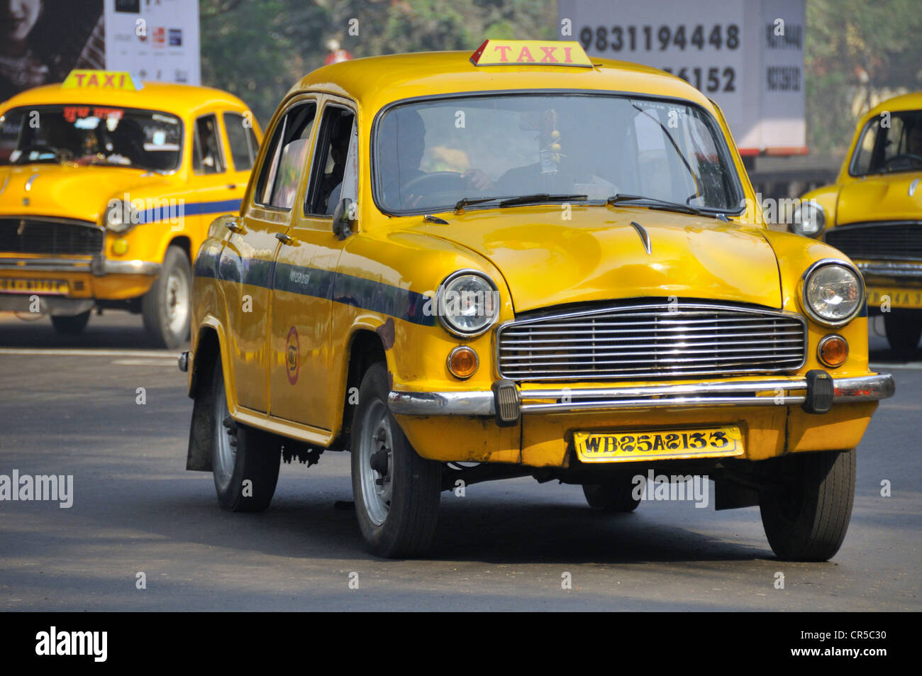 India, West Bengal State, Calcutta (Kolkata), traffic, Ambassador cab, Indian car Stock Photo