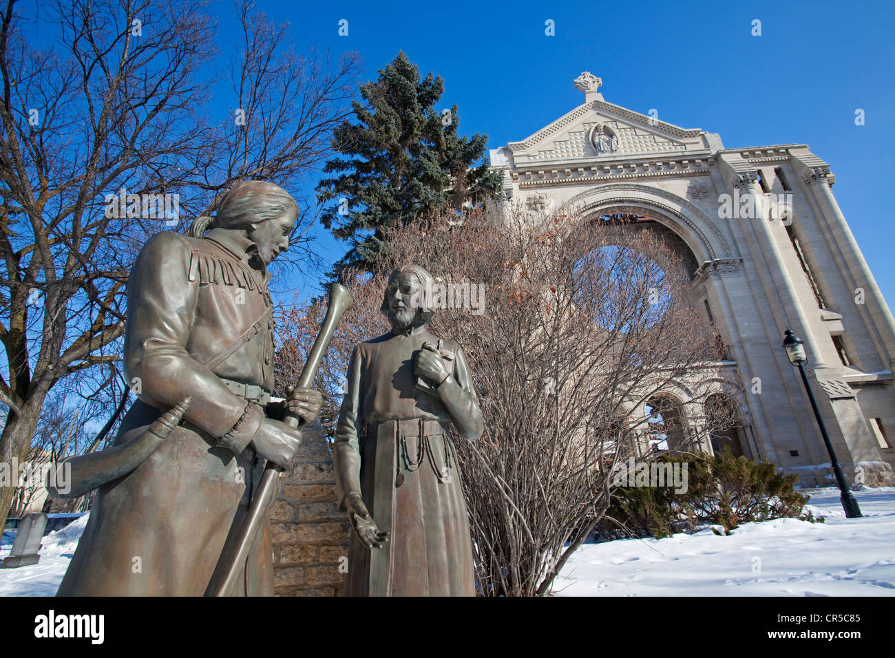 Statue winnipeg winter hires stock photography and images Alamy
