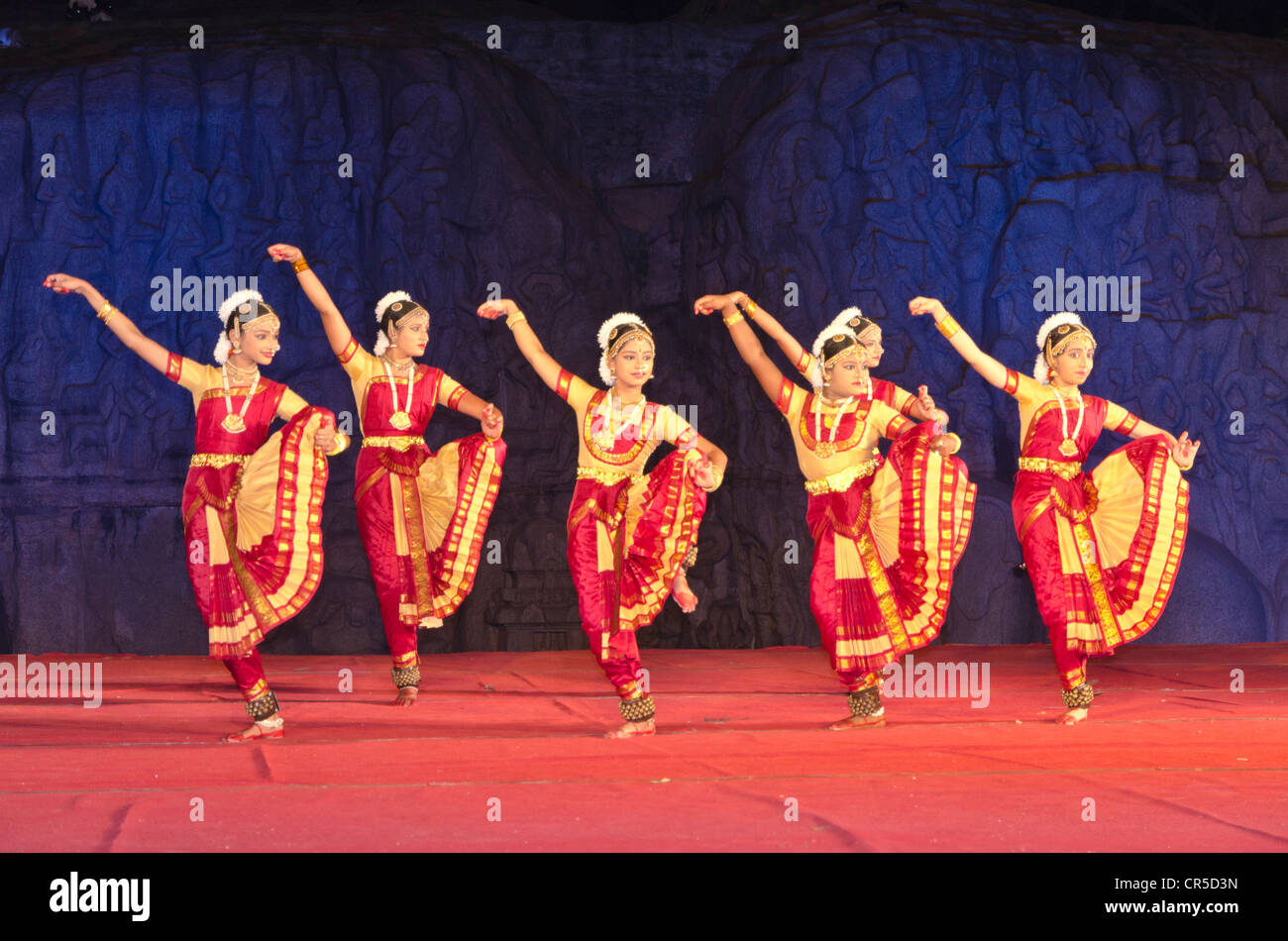 Tamil Traditional Dance High Resolution Stock Photography and Images