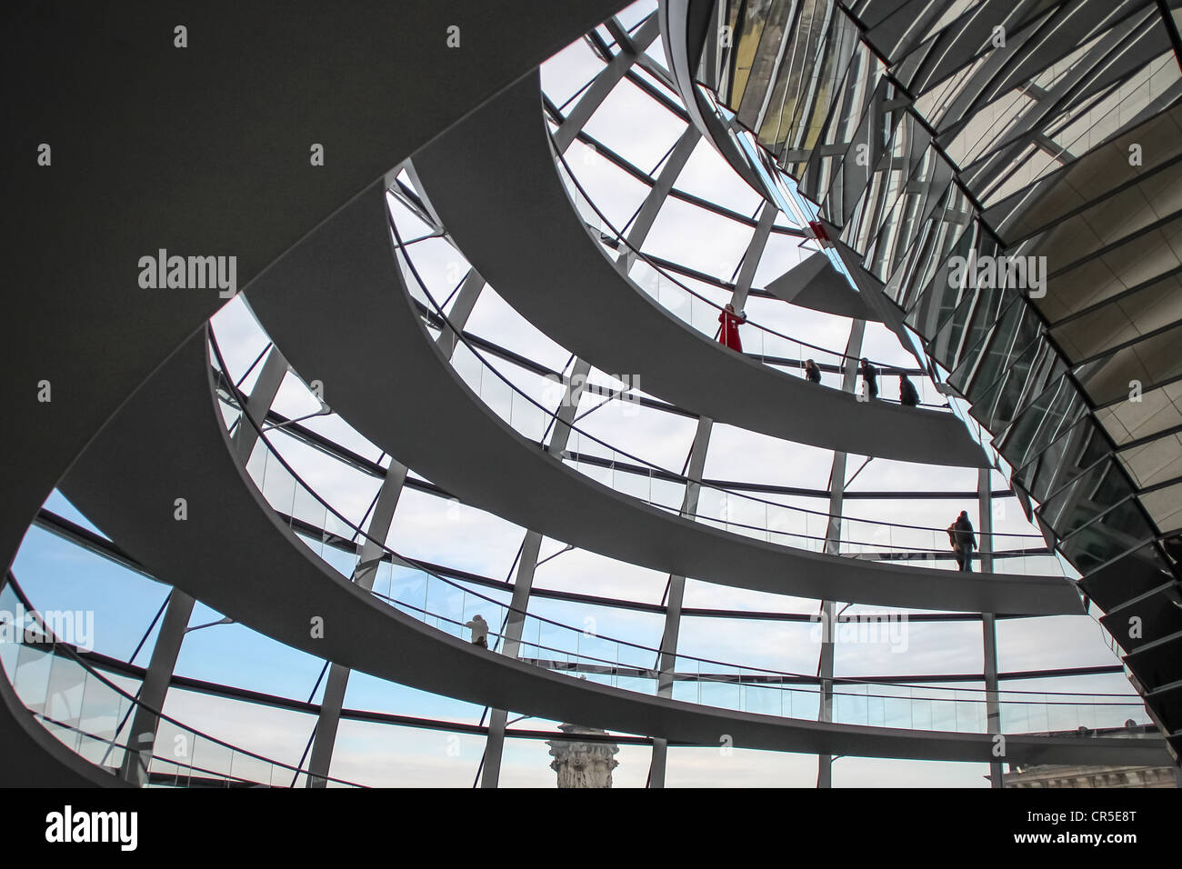 The steel and glass dome of the Reichstag building in Berlin, Germany ...