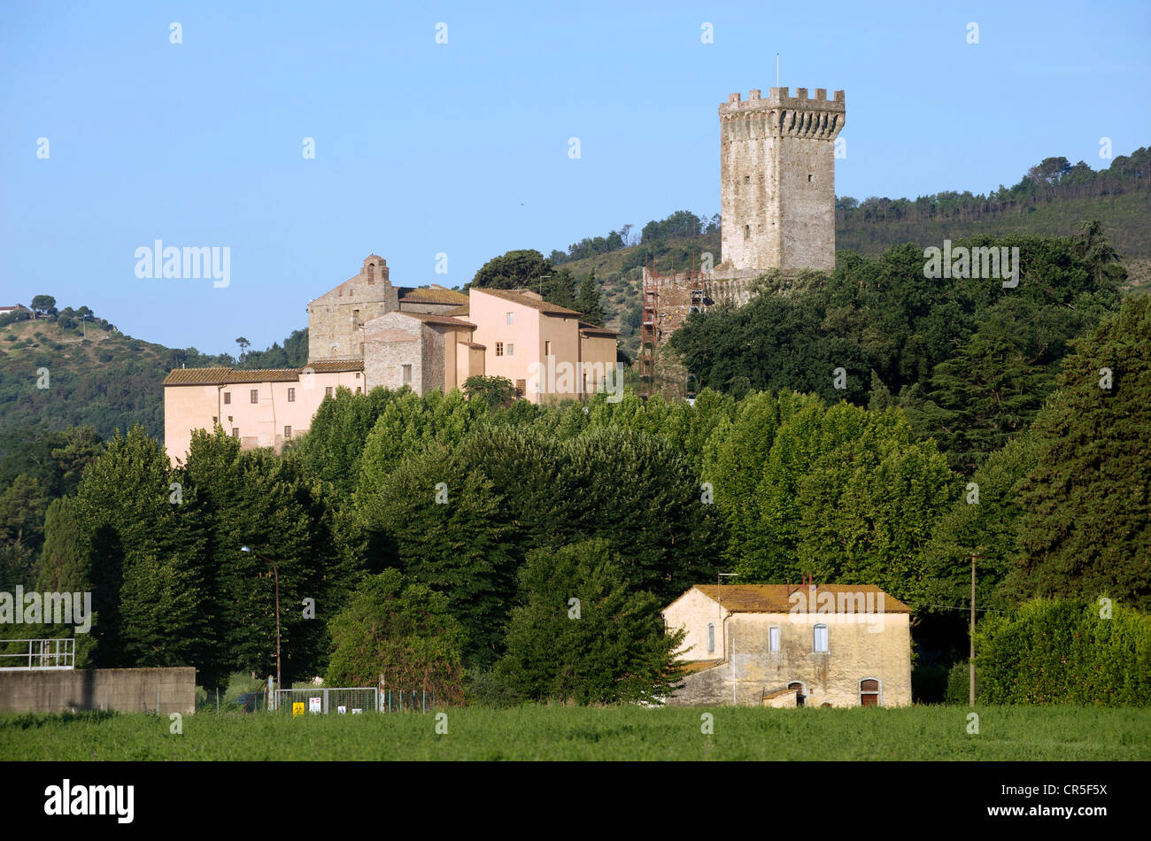 Italy, Tuscany, Lower Valdarno, Vicopisano at the bottom of Monte Pisano Stock Photo