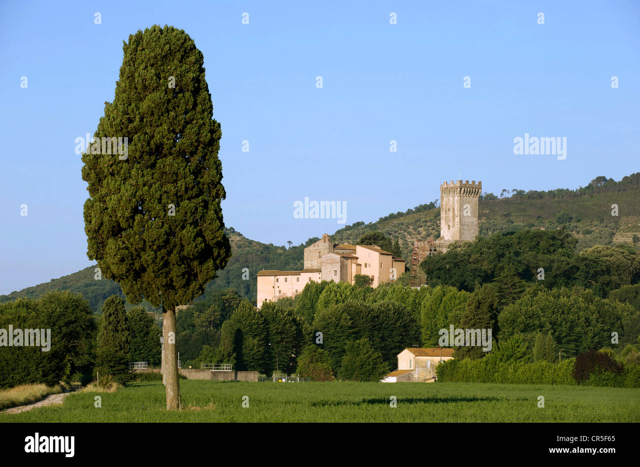 Italy, Tuscany, Lower Valdarno, Vicopisano at the bottom of Monte Pisano Stock Photo