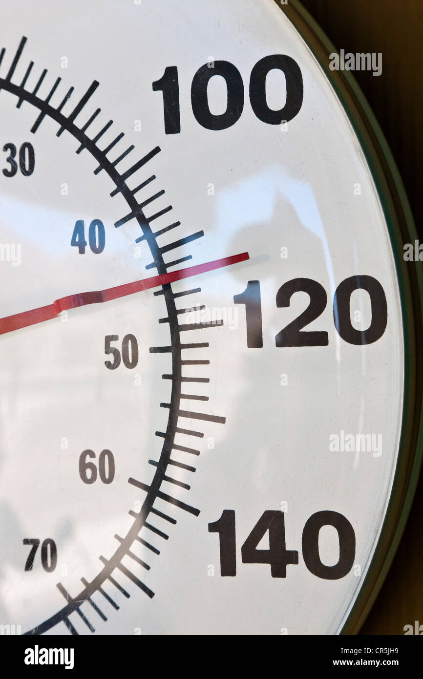 Thermometer showing temperature 45 C 114 F, Stove Pipe Wells, Death Valley,  California, USA. JMH5344 Stock Photo - Alamy
