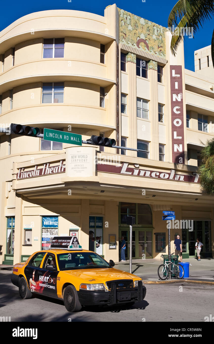 United States, Florida, Miami Beach, South Beach, Lincoln Theatre of Art Deco style built in 1936 by Thomas W.Lamb and Robert Stock Photo