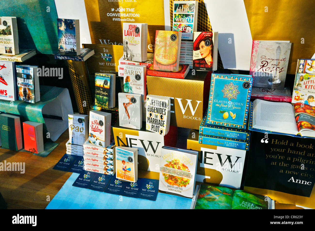 Waterstone's book display Stock Photo Alamy