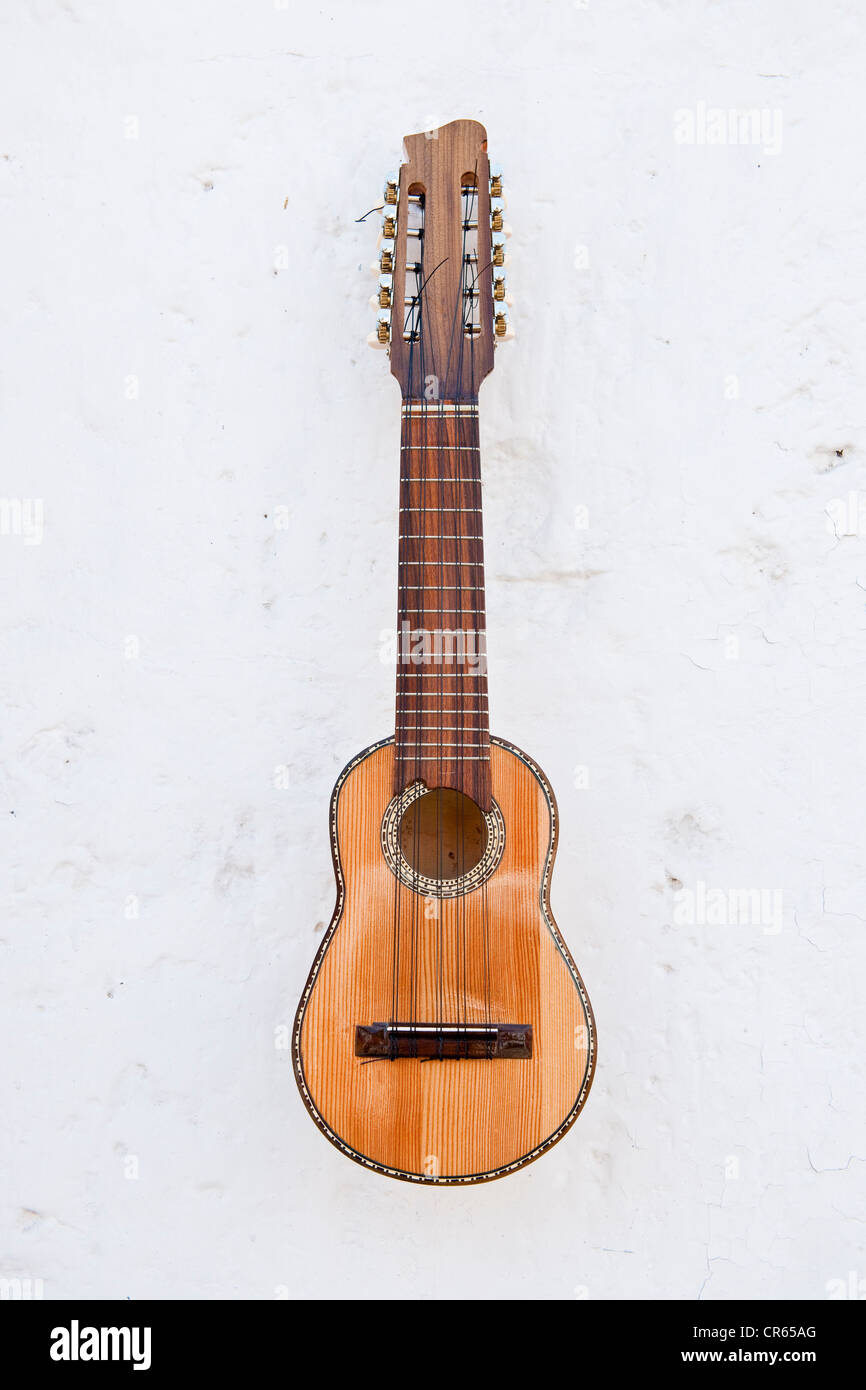 Peru, Arequipa Province, Arequipa, charango, small Peruvian guitar with  twelve strings Stock Photo - Alamy