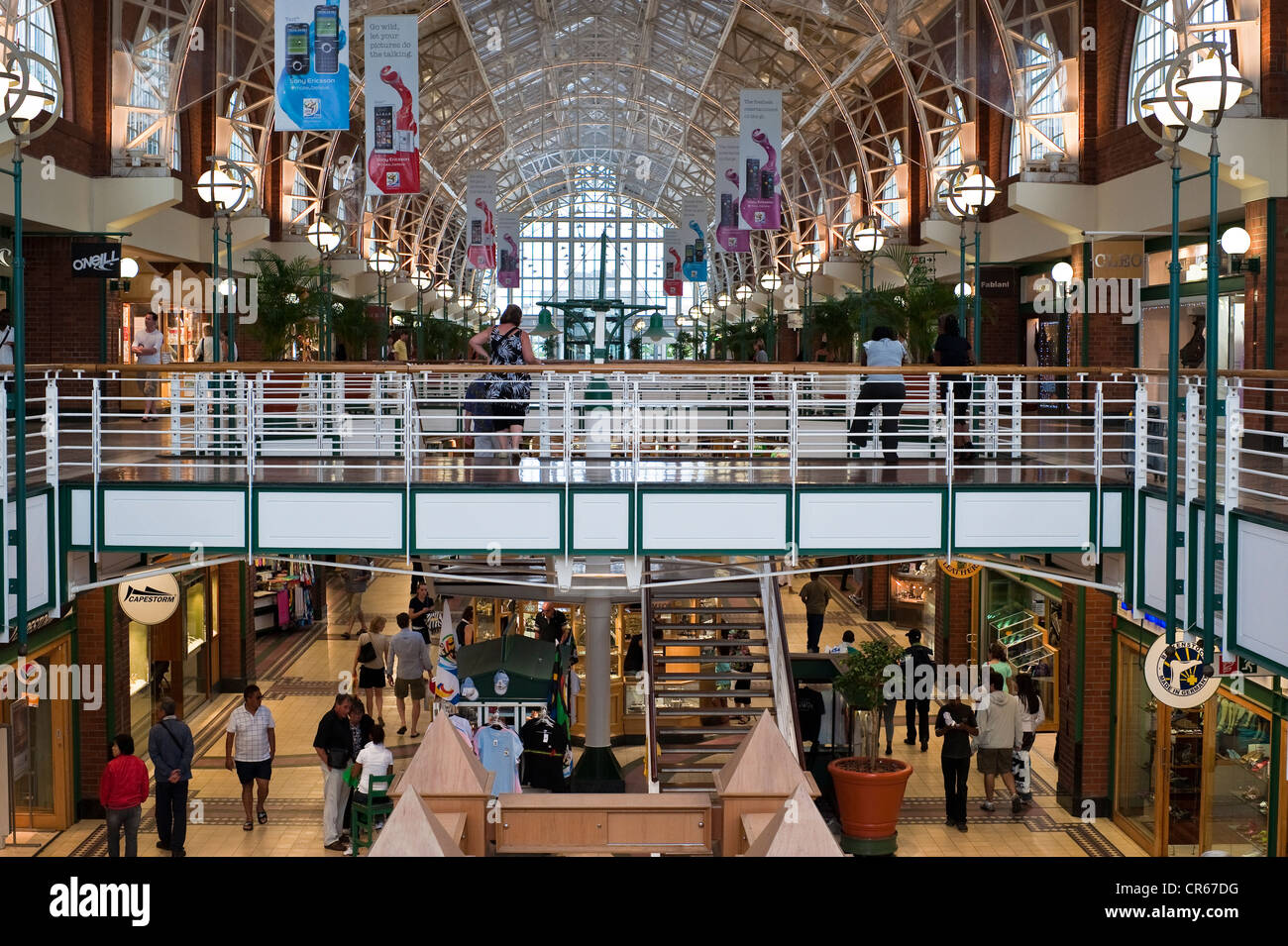 South Africa, Western Cape, Cape Town, Victoria and Alfred Waterfront,  Victoria Wharf Shopping Centre Stock Photo - Alamy