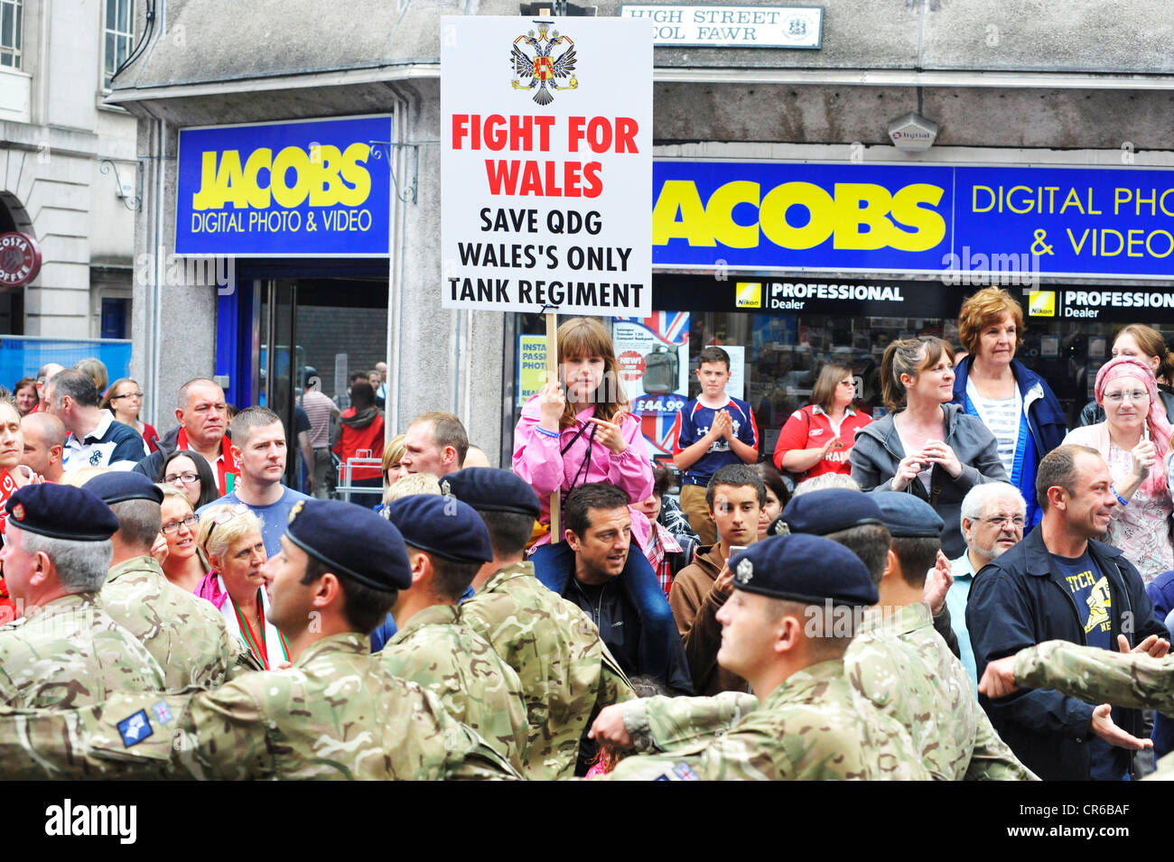Soldiers of the 1st Queens Dragoon Guards marching through Cardiff after returning from Afghanistan. Stock Photo