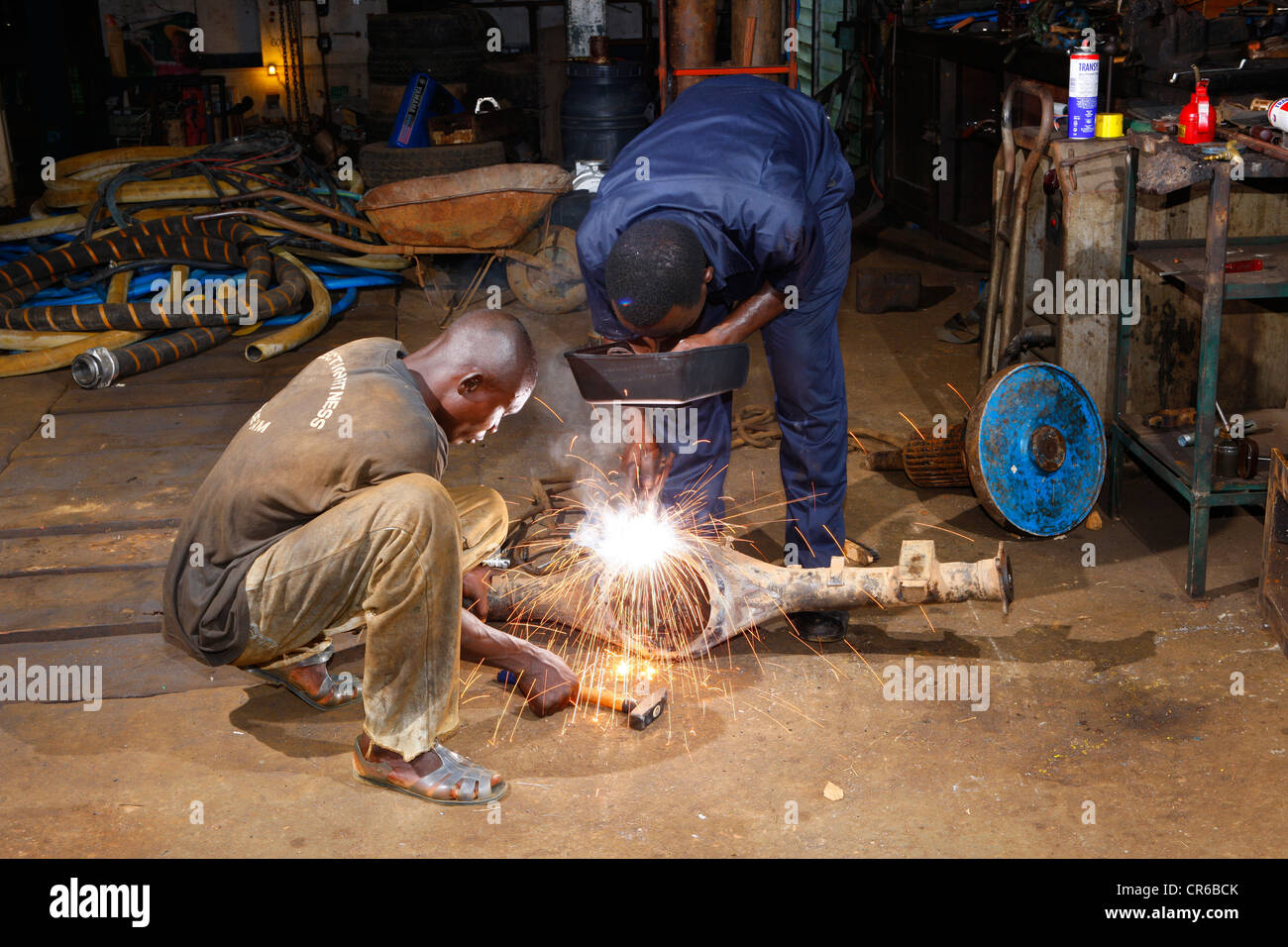 Mechanics welding, Manyemen, Cameroon, Africa Stock Photo Alamy