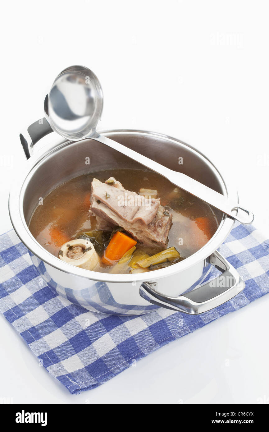 Beef broth hires stock photography and images Alamy