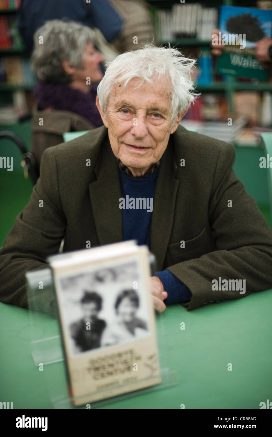 Dannie Abse, Welsh poet pictured at The Telegraph Hay Festival 2012, Hay-on-Wye, Powys, Wales, UK Stock Photo