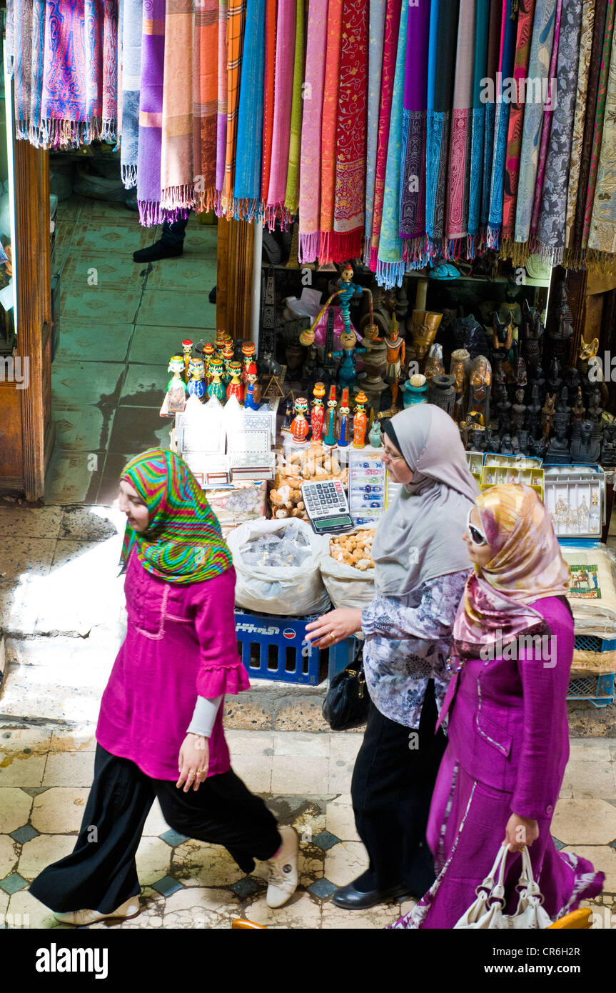 Egyptian woman market cairo hi-res stock photography and images - Alamy