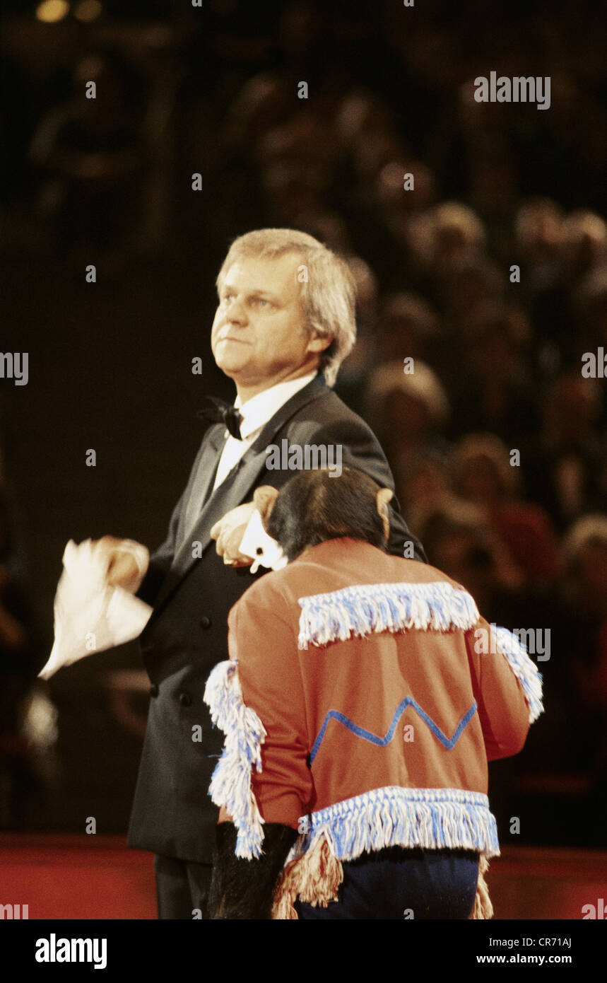 Ken kercheval hi-res stock photography and images - Alamy