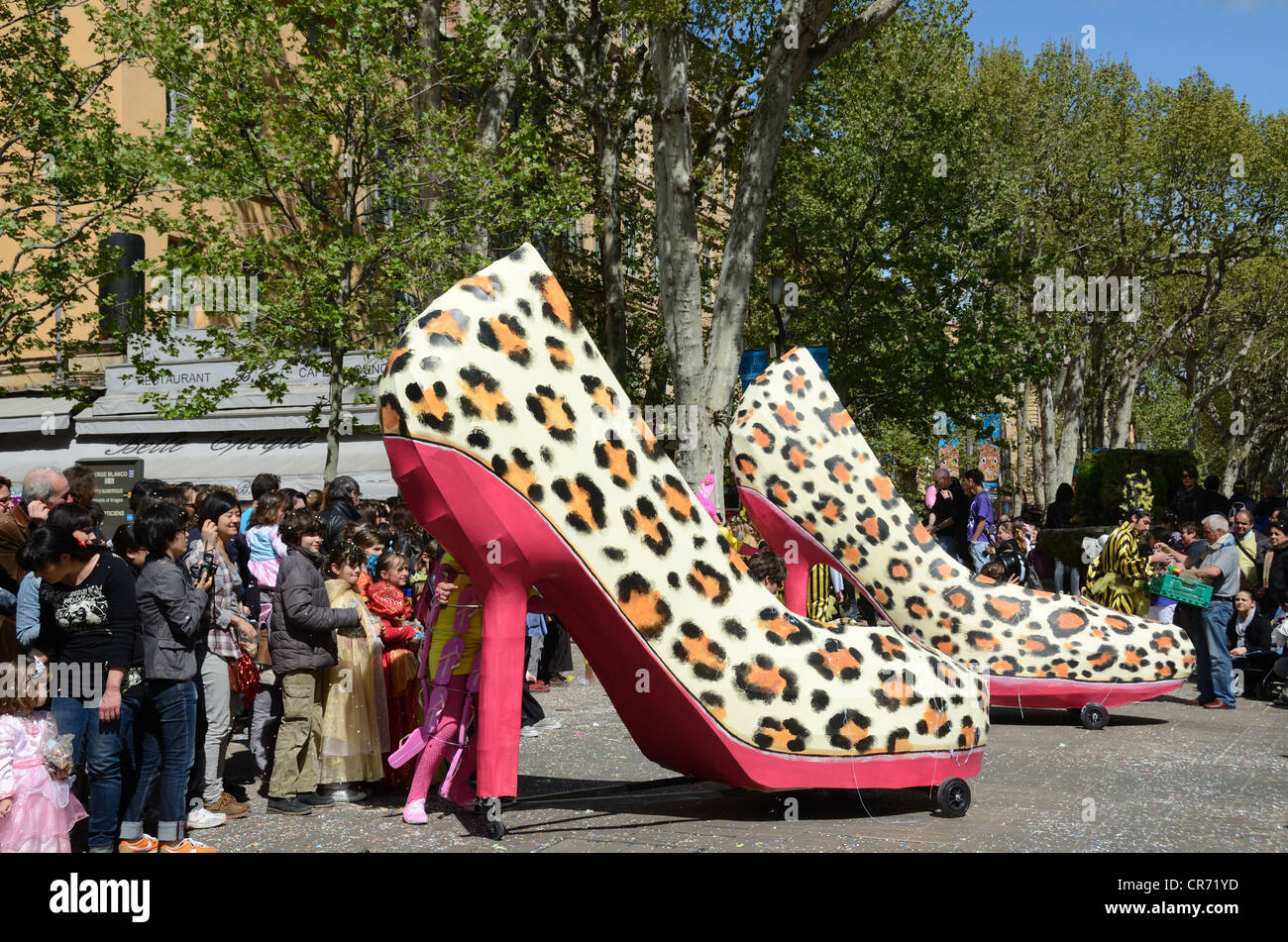 Custom Cars, Soapbox Cars, Comic Carts or Giant Shoe Cars in Shape of High-Heel Shoes Spring Carnival Cours Mirabeau Aix-en-Provence Provence France Stock Photo