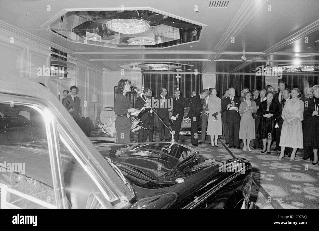 Schuermann, Petra, 15.9.1935 - 13.1.2010, German actress and TV host, at show "Rolls Royce and clocks" of company Auto-Koenig, Vier Jahreszeiten Hotel, Munich, 10.12.1979,  , Stock Photo