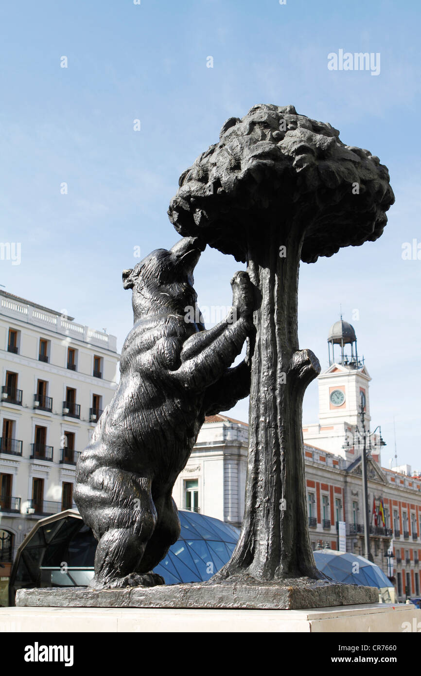 Statue of the Bear and the Strawberry Tree (by sculptor Antonio Navarro ...